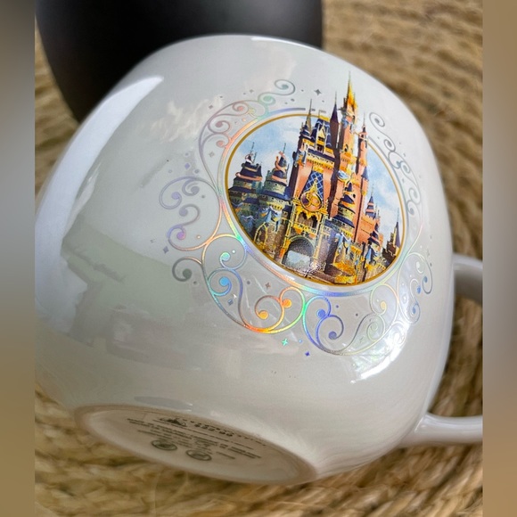 Disney World 50th Anniversary Cinderella Castle Mug - Picture 4 of 7